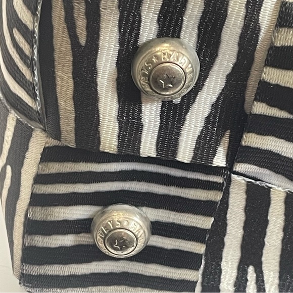 Harvey’s original seatbelt bag Zebra print tote. Pre-owned. - Picture 6 of 16